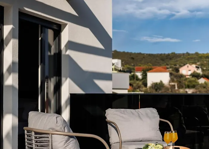 Dal' Mares Villa