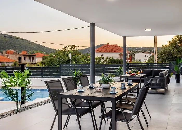 Dal' Mares Vinišće