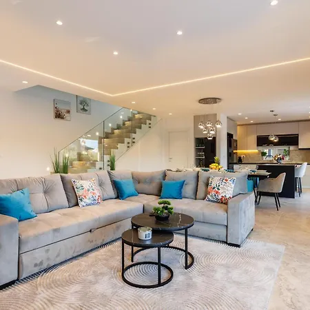 Dal' Mares * Vinišće