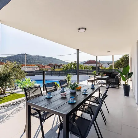 Dal' Mares Vinišće