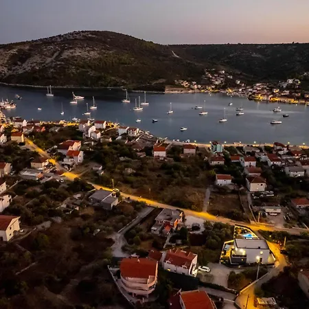 Dal' Mares Vinišće