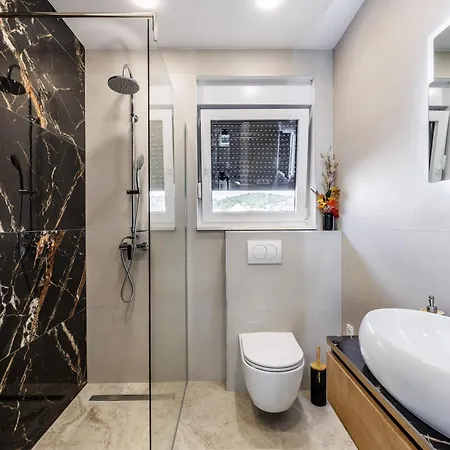 Dal' Mares * Vinišće