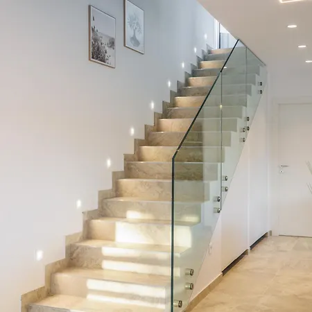 Dal' Mares * Vinišće